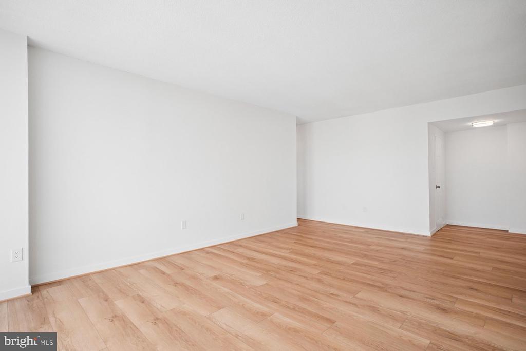 2059 HUNTINGTON AVENUE Unit: 1607