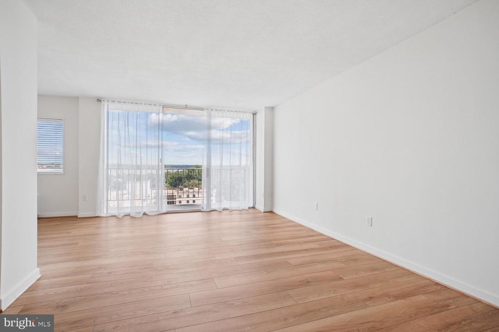 2059 HUNTINGTON AVENUE Unit: 1607