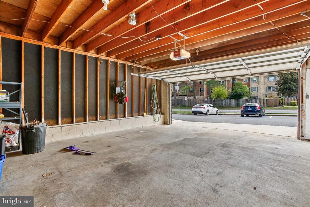 1005 TAPAWINGO ROAD SW