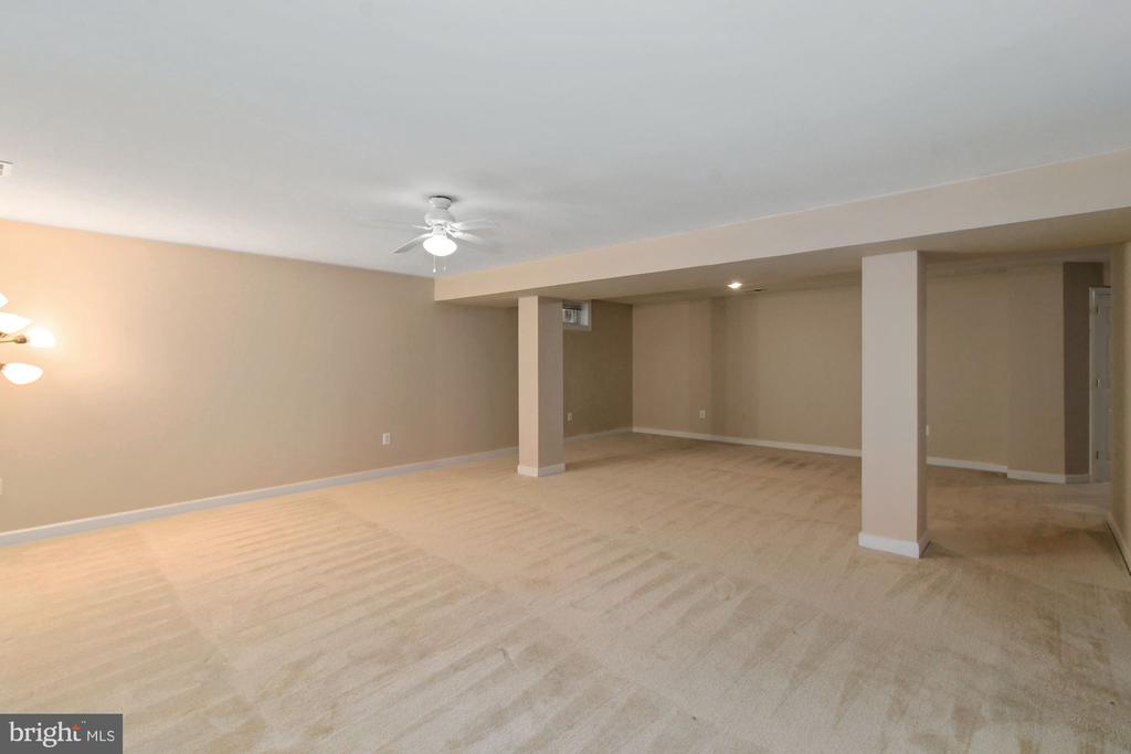 9085 PURVIS DRIVE