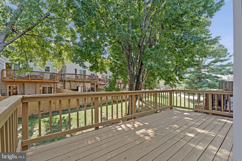4284 SLEEPY LAKE DRIVE