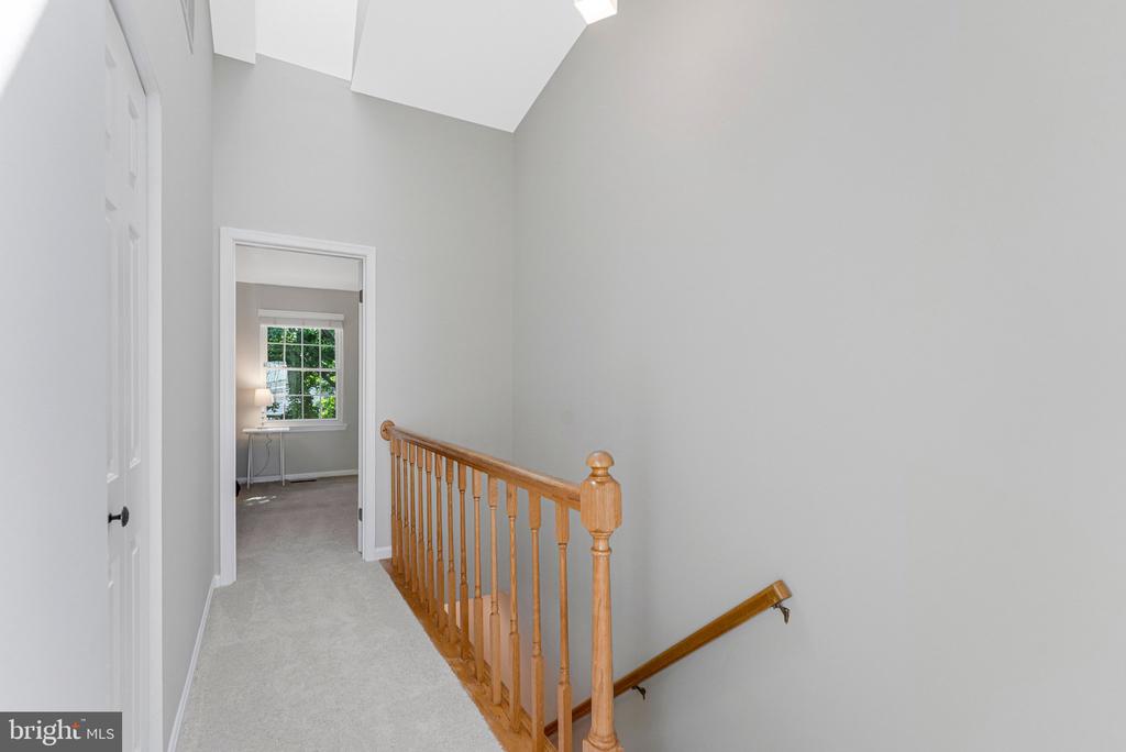 4284 SLEEPY LAKE DRIVE