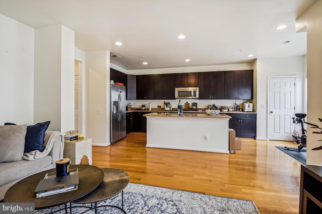 3028 RITTENHOUSE CIRCLE Unit: 40