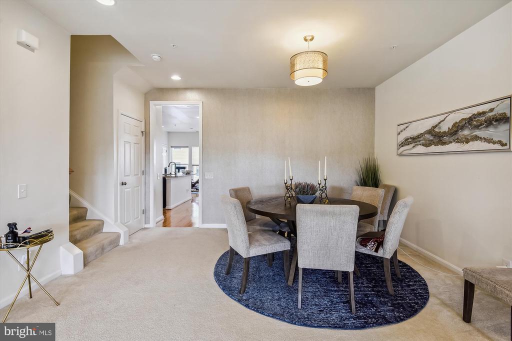 3028 RITTENHOUSE CIRCLE Unit: 40
