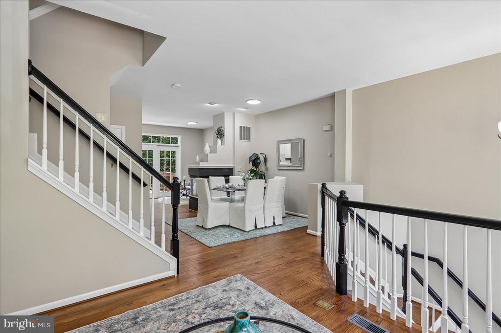 1253 WILD HAWTHORN WAY