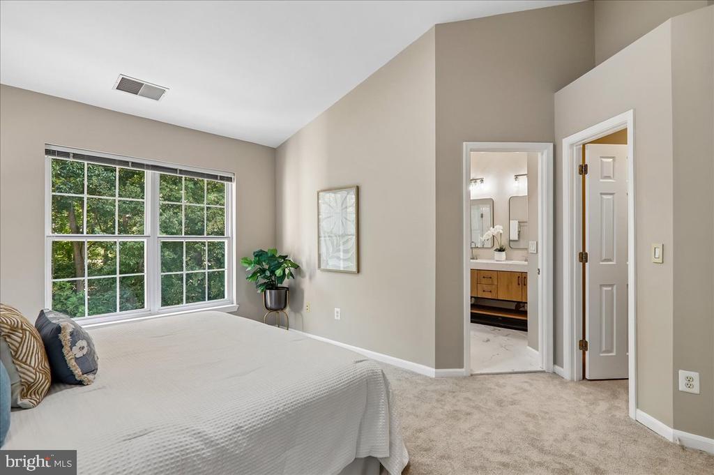 1253 WILD HAWTHORN WAY