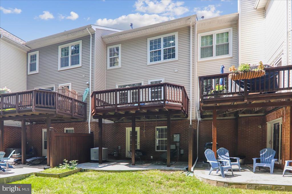 1253 WILD HAWTHORN WAY