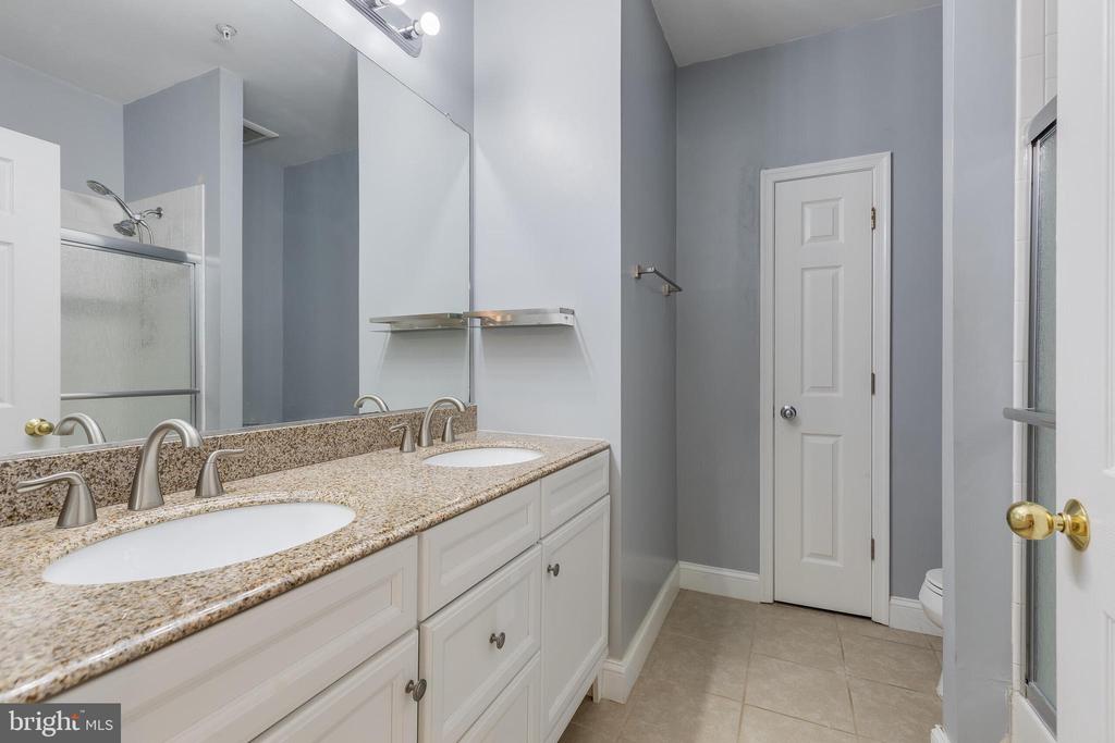 12901 ALTON SQUARE Unit: 103