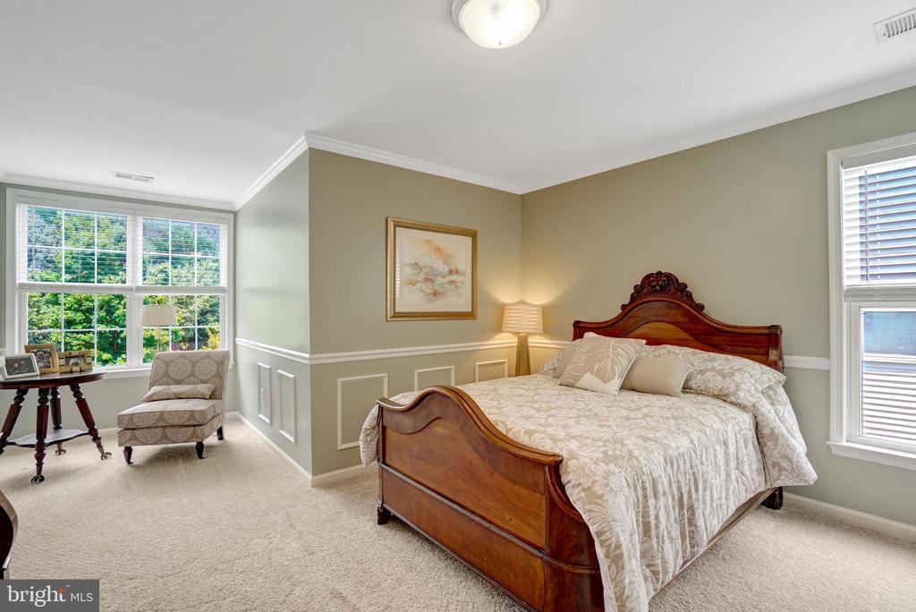 8929 MOUNTAIN ASH DRIVE