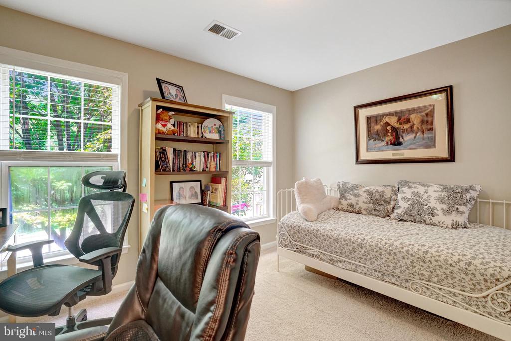 8929 MOUNTAIN ASH DRIVE