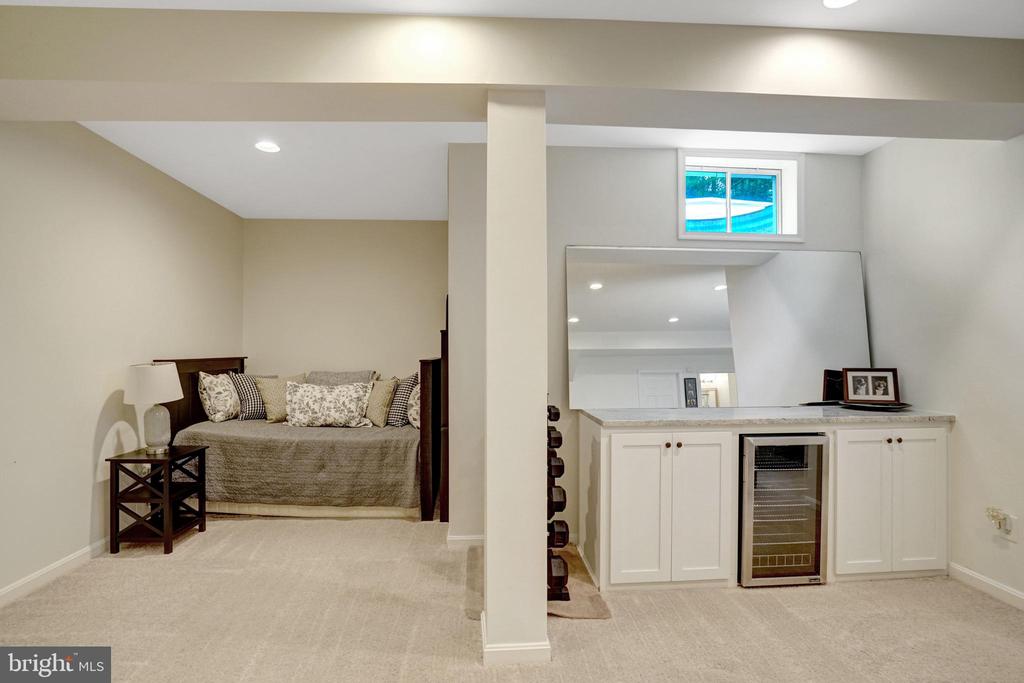 8929 MOUNTAIN ASH DRIVE