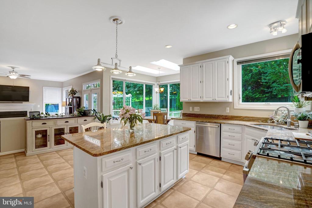 8929 MOUNTAIN ASH DRIVE