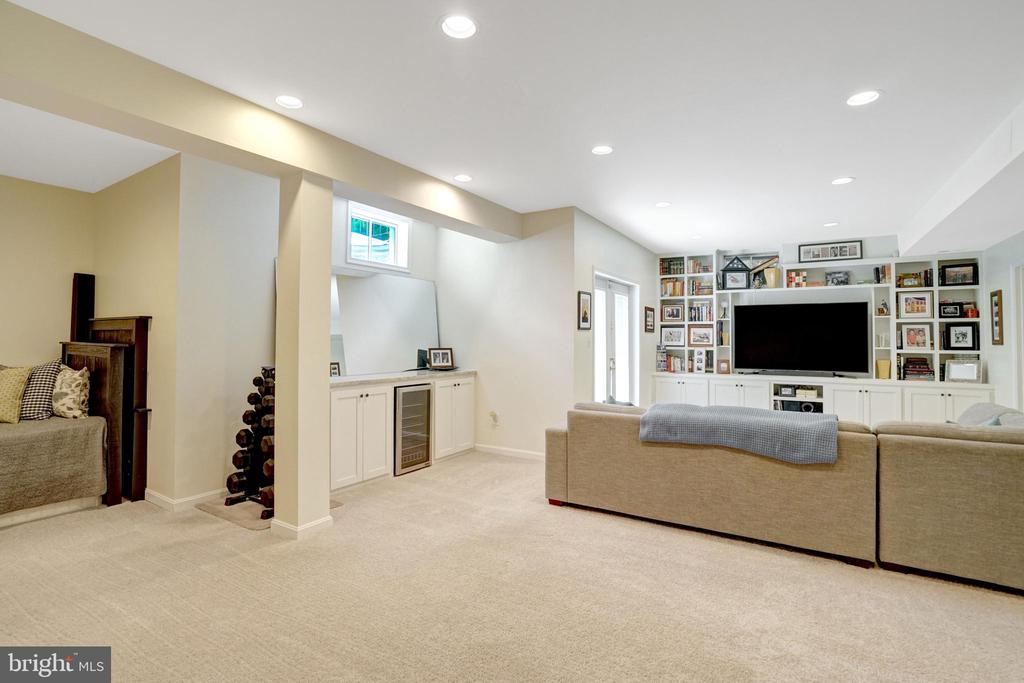 8929 MOUNTAIN ASH DRIVE