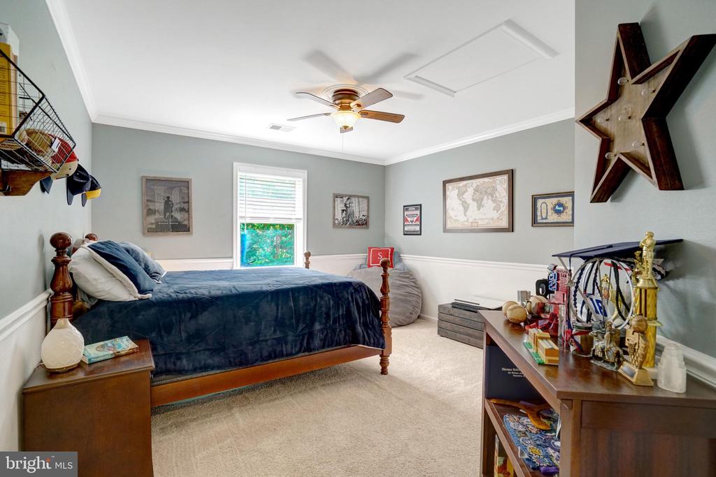 8929 MOUNTAIN ASH DRIVE