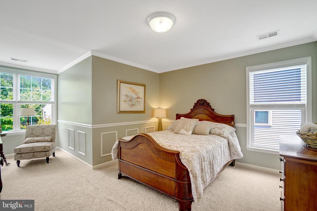 8929 MOUNTAIN ASH DRIVE
