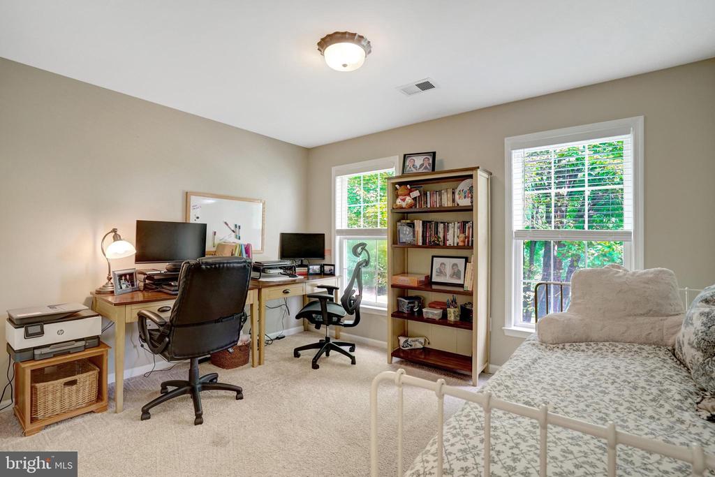 8929 MOUNTAIN ASH DRIVE
