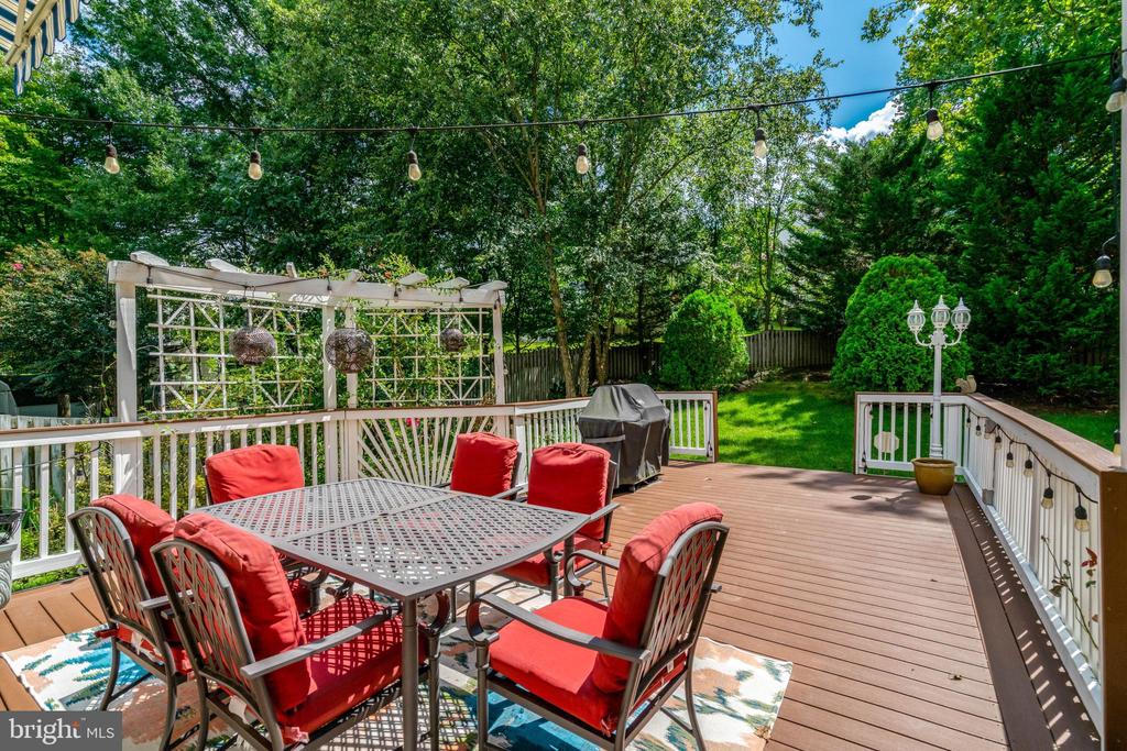 8929 MOUNTAIN ASH DRIVE
