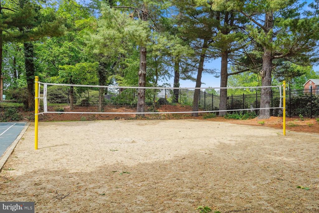 8350 GREENSBORO DRIVE Unit: 626