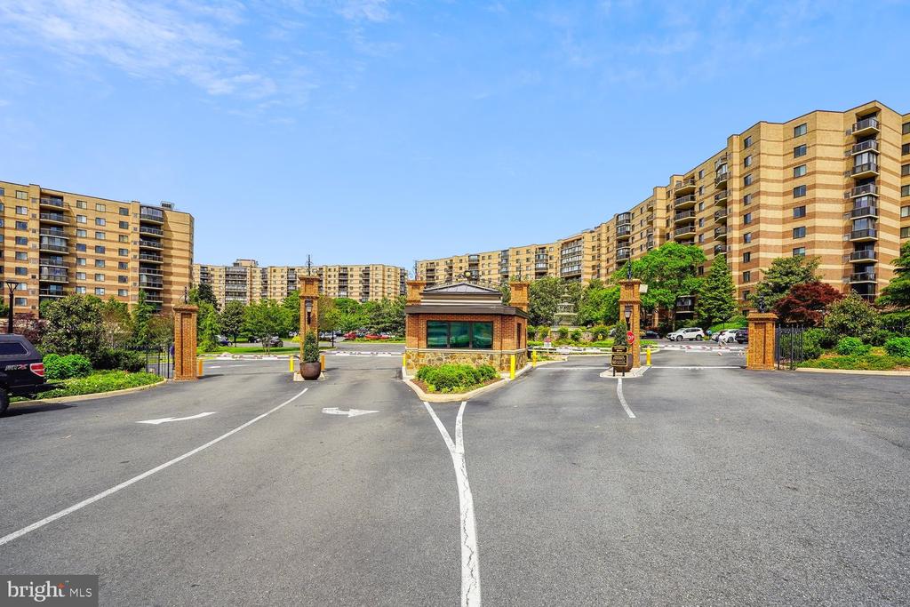 8350 GREENSBORO DRIVE Unit: 626
