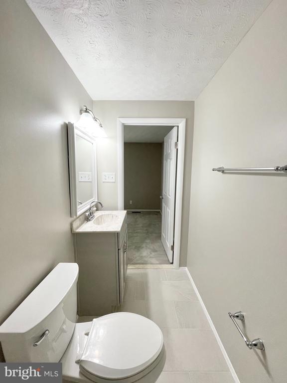 1602 HARVEST GREEN COURT