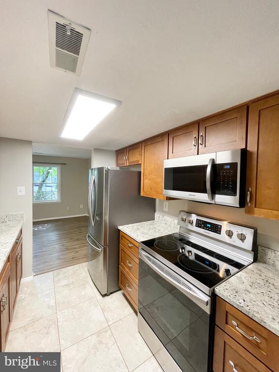 1602 HARVEST GREEN COURT
