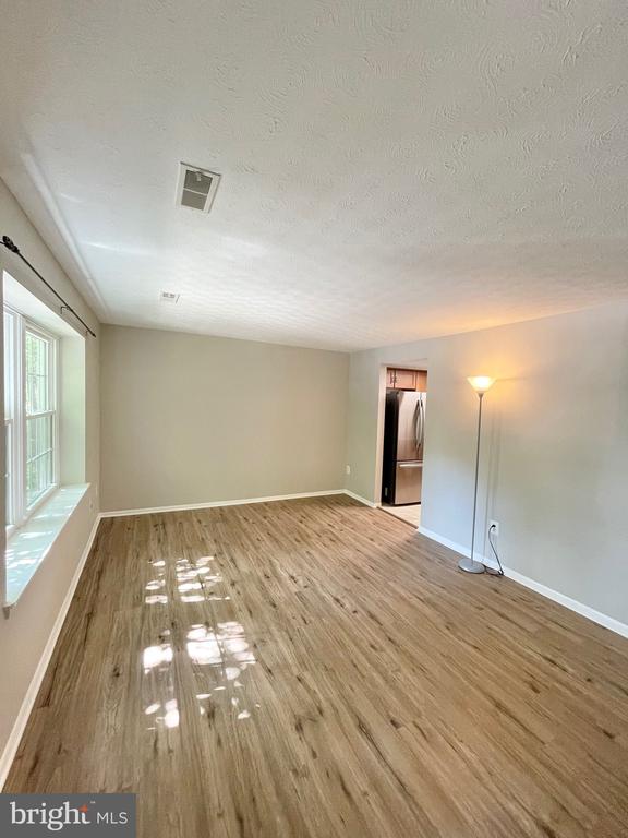 1602 HARVEST GREEN COURT