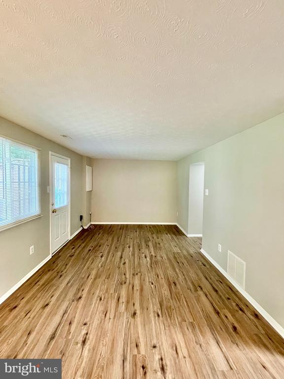 1602 HARVEST GREEN COURT