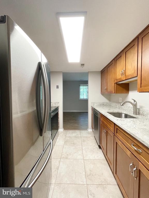 1602 HARVEST GREEN COURT