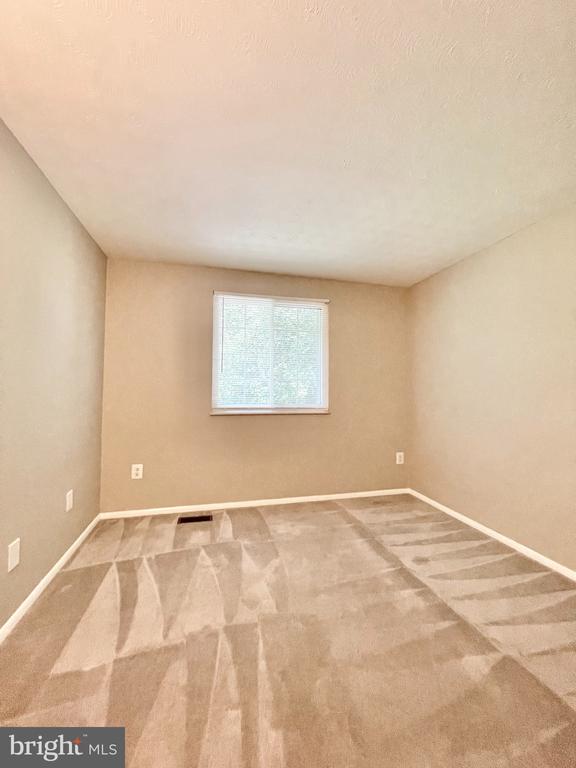 1602 HARVEST GREEN COURT