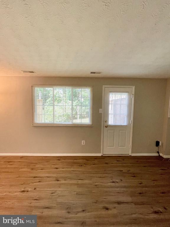1602 HARVEST GREEN COURT