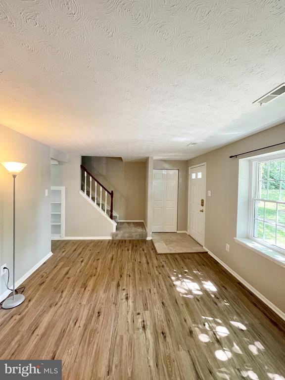 1602 HARVEST GREEN COURT