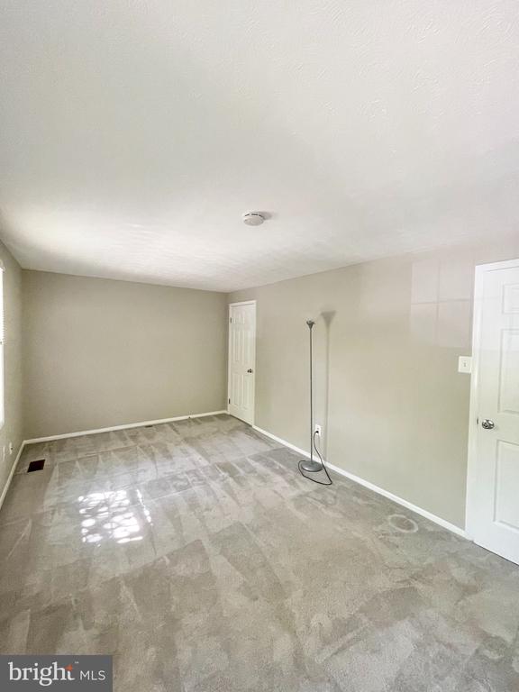 1602 HARVEST GREEN COURT