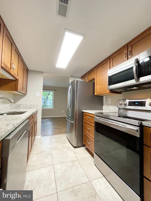1602 HARVEST GREEN COURT
