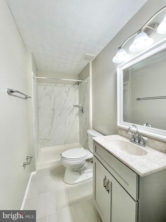 1602 HARVEST GREEN COURT