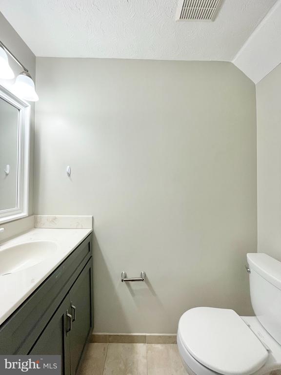 1602 HARVEST GREEN COURT