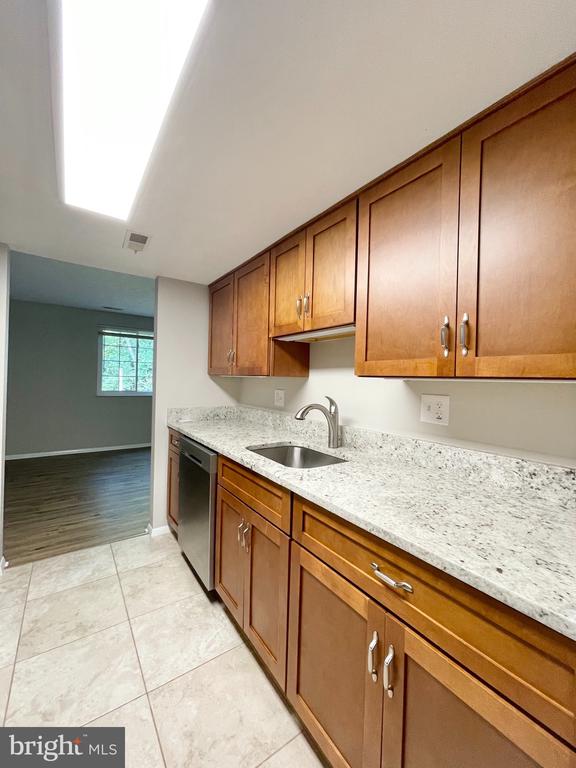 1602 HARVEST GREEN COURT
