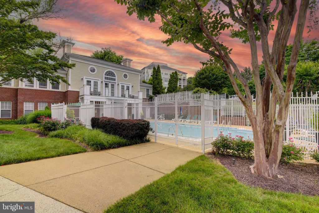 1645 INTERNATIONAL DRIVE Unit: 210