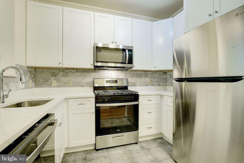 1645 INTERNATIONAL DRIVE Unit: 210