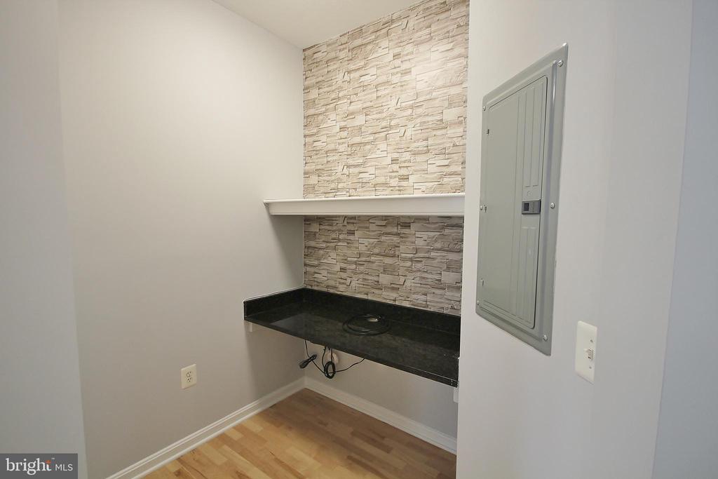 9486 VIRGINIA CENTER BOULEVARD Unit: 202