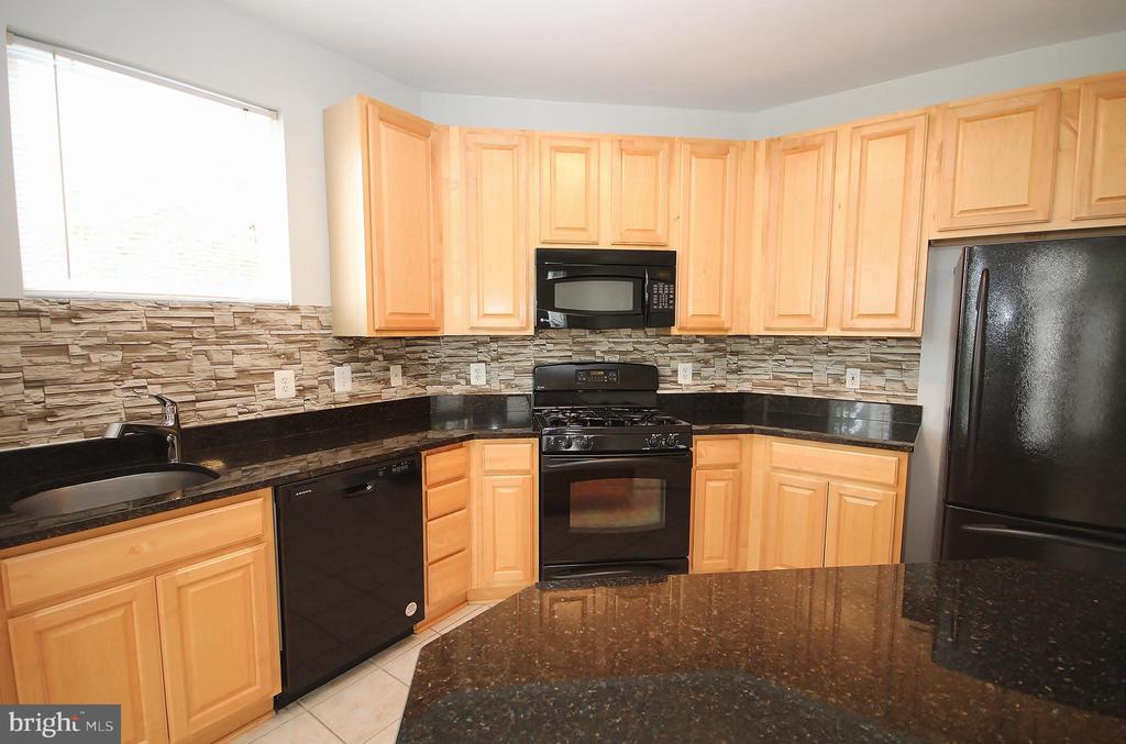 9486 VIRGINIA CENTER BOULEVARD Unit: 202