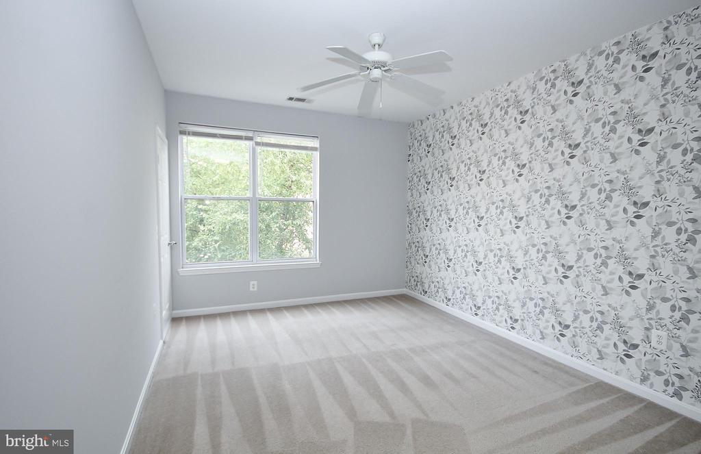 9486 VIRGINIA CENTER BOULEVARD Unit: 202