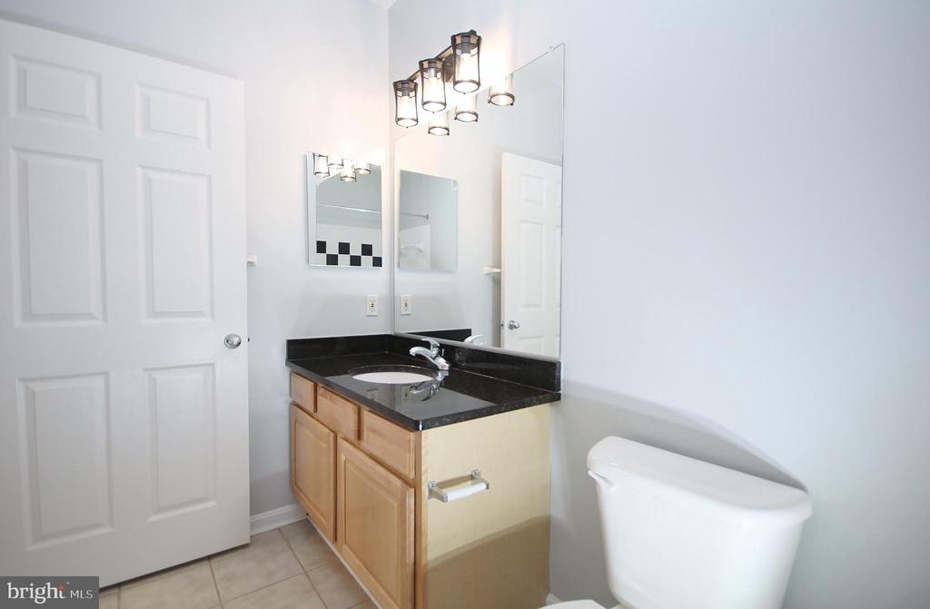 9486 VIRGINIA CENTER BOULEVARD Unit: 202