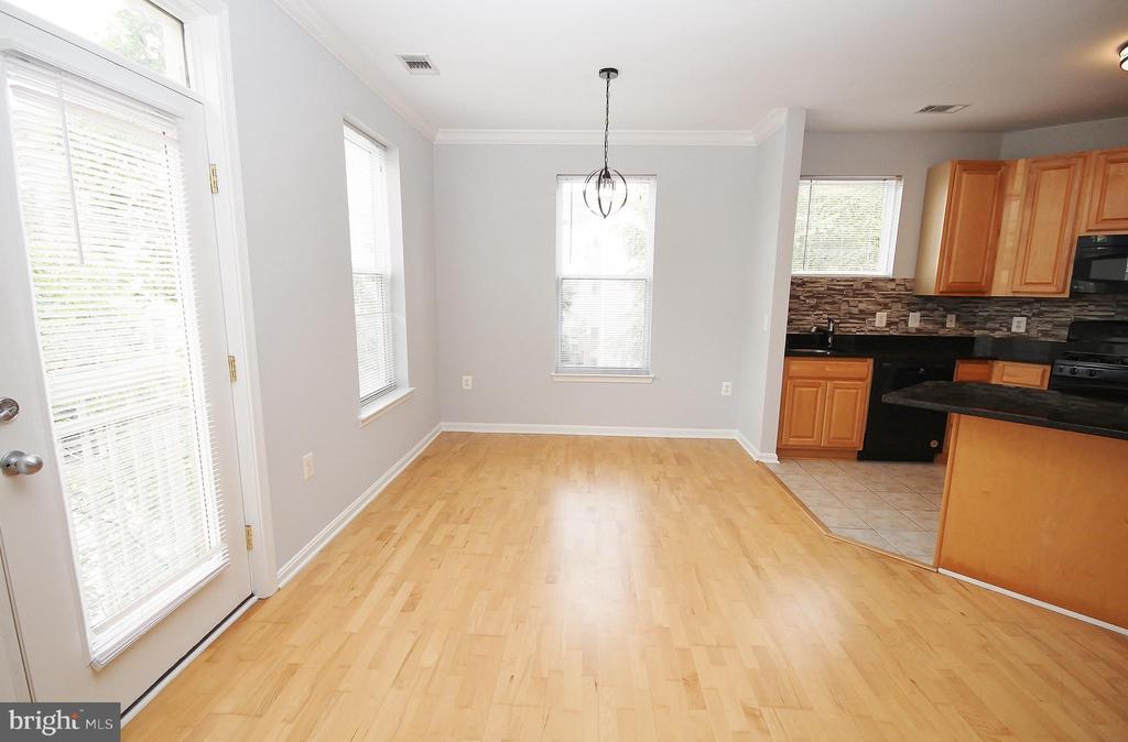 9486 VIRGINIA CENTER BOULEVARD Unit: 202