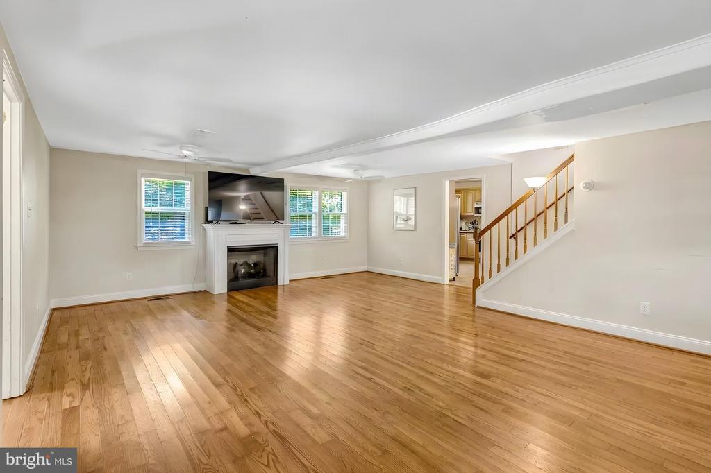 12504 POPES HEAD ROAD