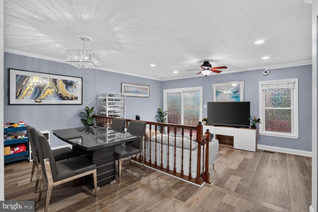 7372 STREAM WAY