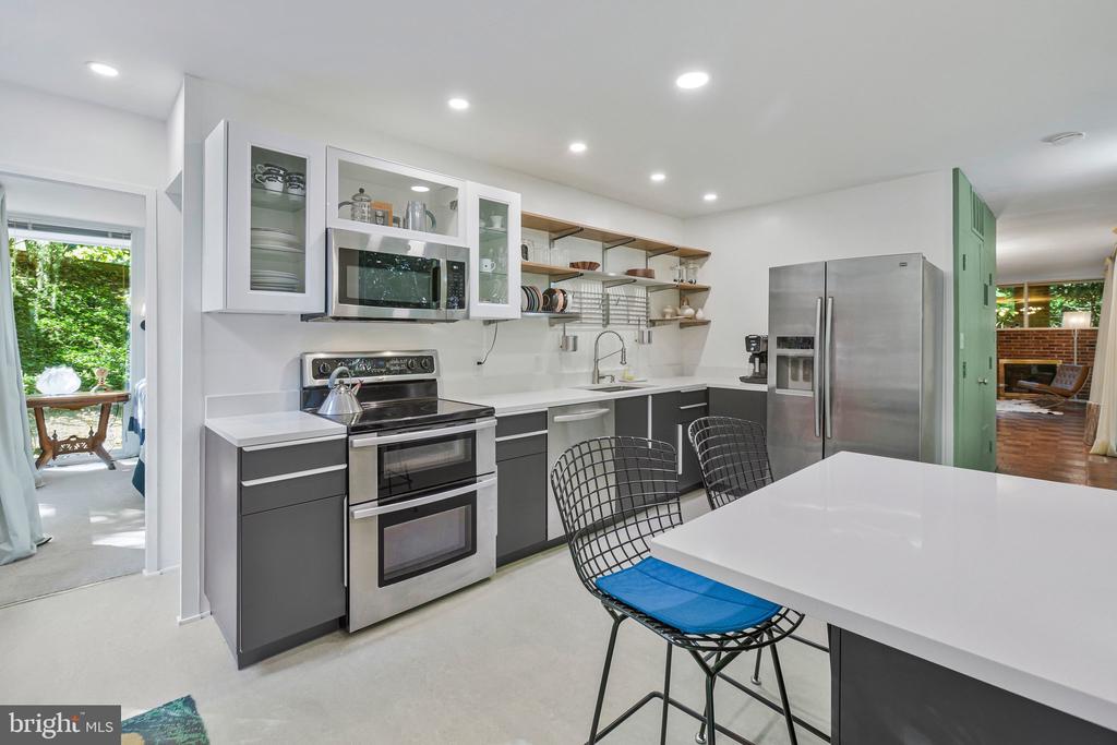 2313 GLASGOW ROAD