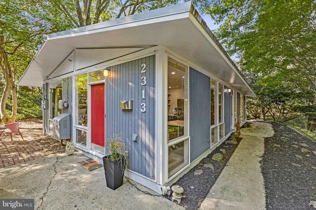 2313 GLASGOW ROAD