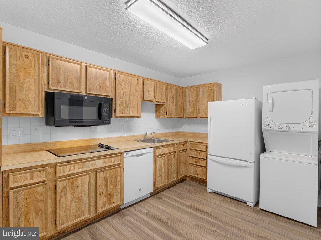 8370 GREENSBORO DRIVE Unit: 411