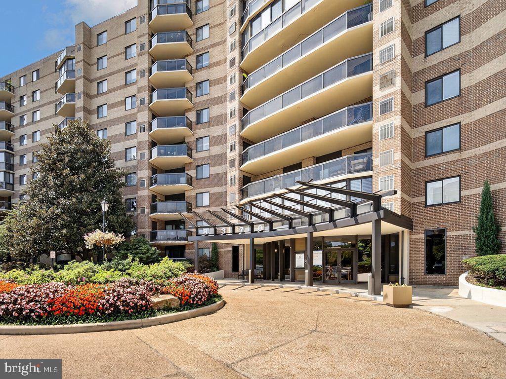 8370 GREENSBORO DRIVE Unit: 411