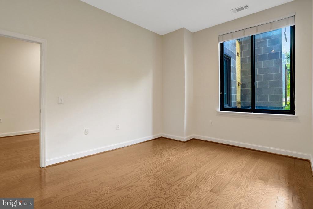 2451 MIDTOWN AVENUE Unit: 104